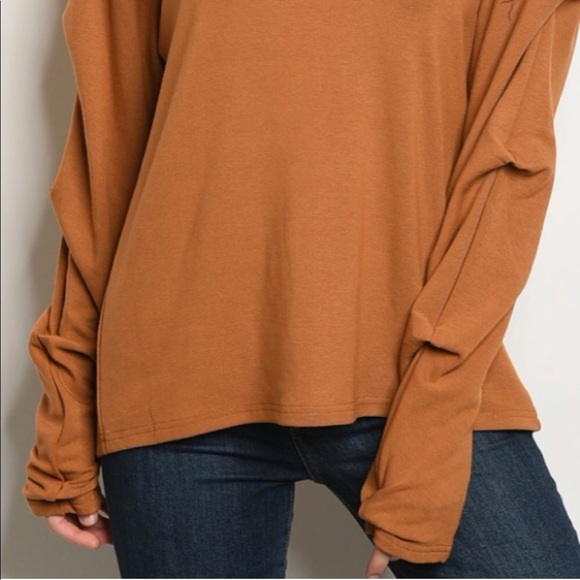 Caramel cute long sleeve boutique top - Picture 2 of 3